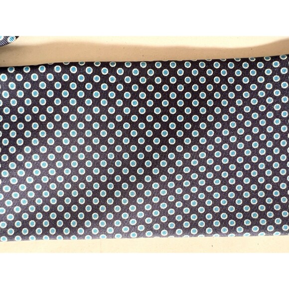 J. McLaughlin Silk Tie Geometric Print Blues White Beautiful Necktie - Picture 3 of 3